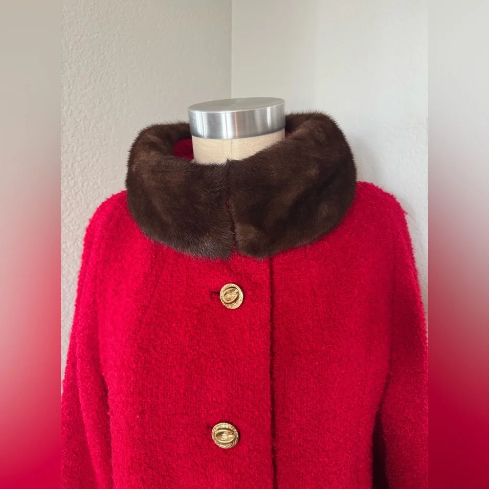 1950s Ferris Bros. Flint Michigan Coat with Fur Collar - Picture 2 of 15